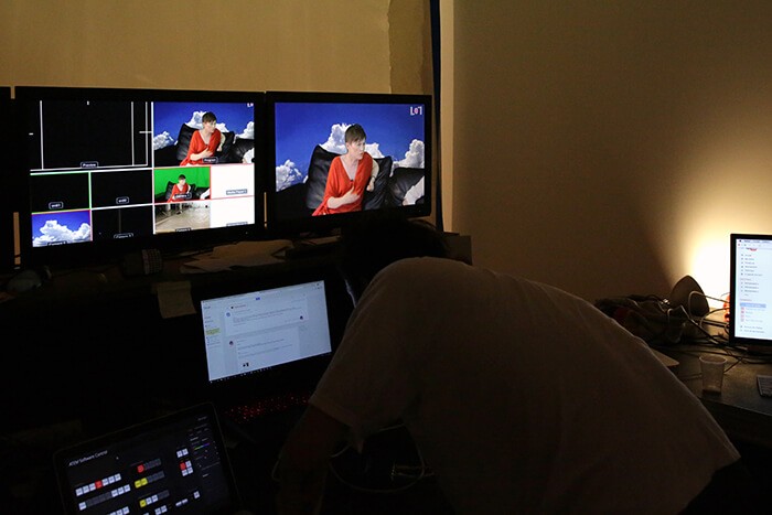 2_labor_zero_labor_2016_vue_du_talk_show_de_benjamin_thorel_et_maeve_connolly_triangle_france__emmanuelle_laine