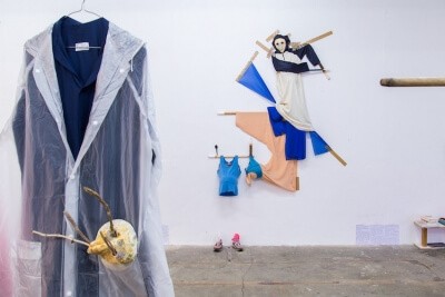 5_estel_fonseca_en_phase_de_digestion_vue_d_exposition_ou_en_tournee_a_la_galerie_hlm_marseille_2020__aurelien_meimaris