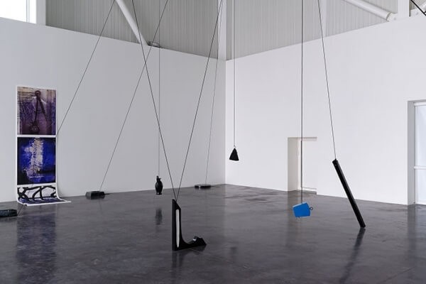 18_erika_vogt_speech_mesh_drawn_off_vue_d_exposition_triangle_france_marseille_aurelien_mole